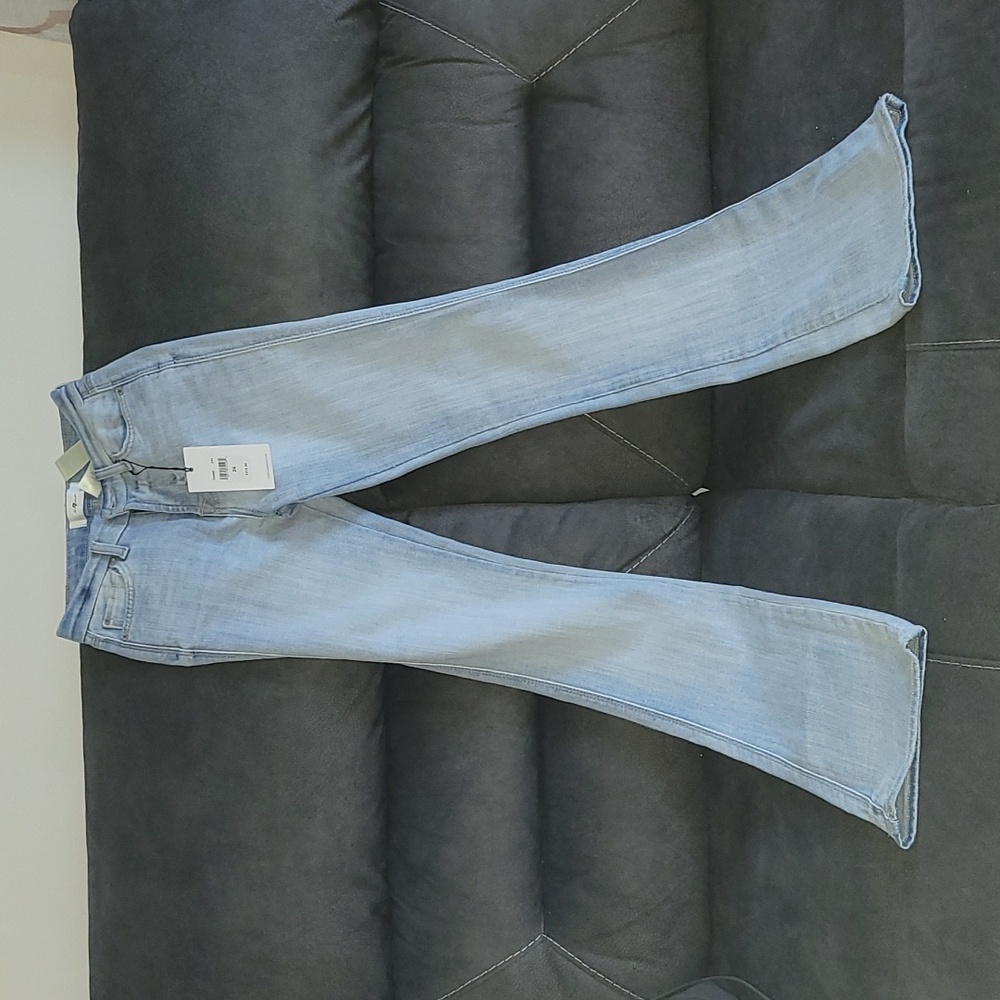 7 for all mankind